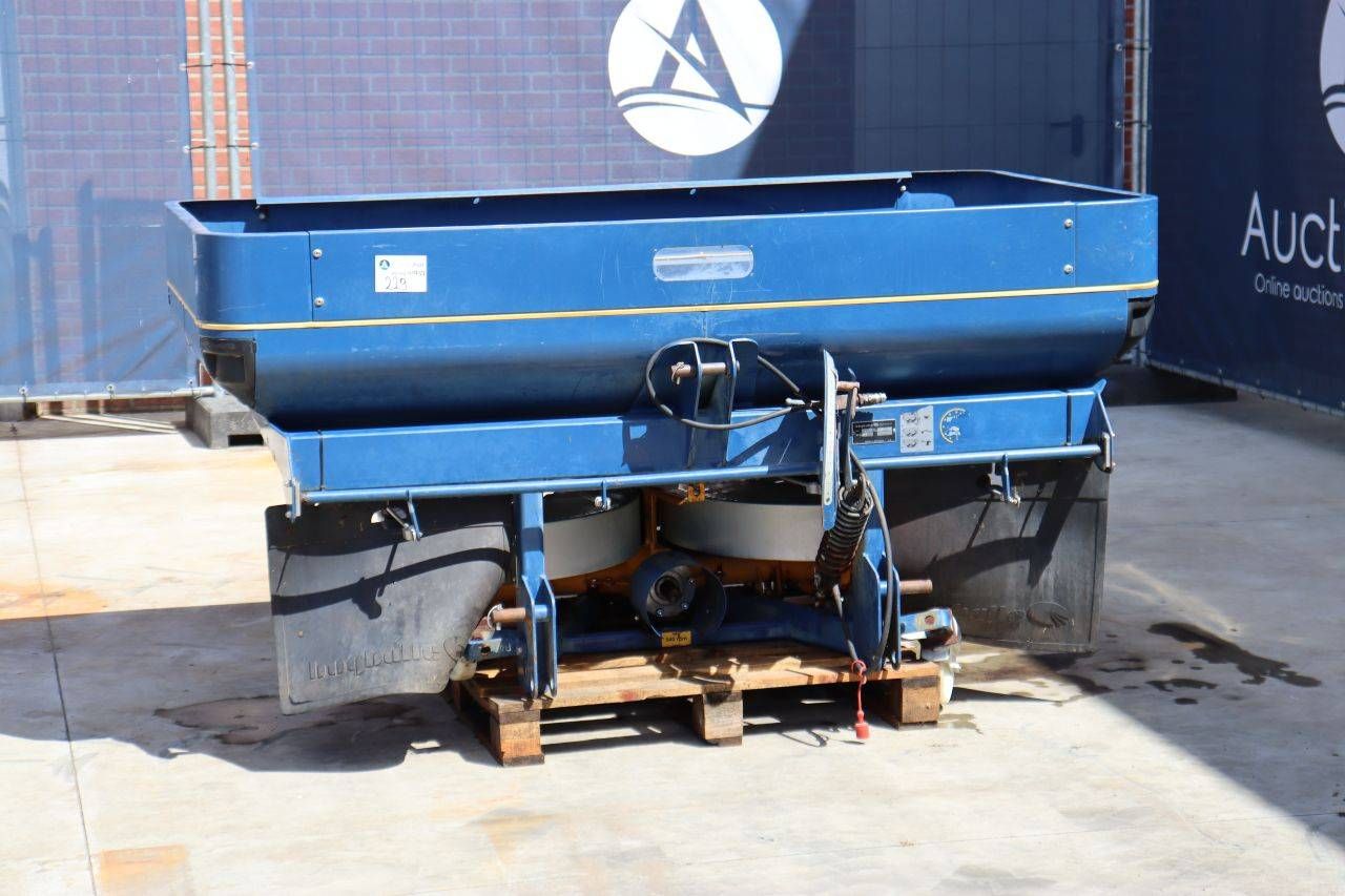 Fertilizer spreader Bogballe A/S L2 2008