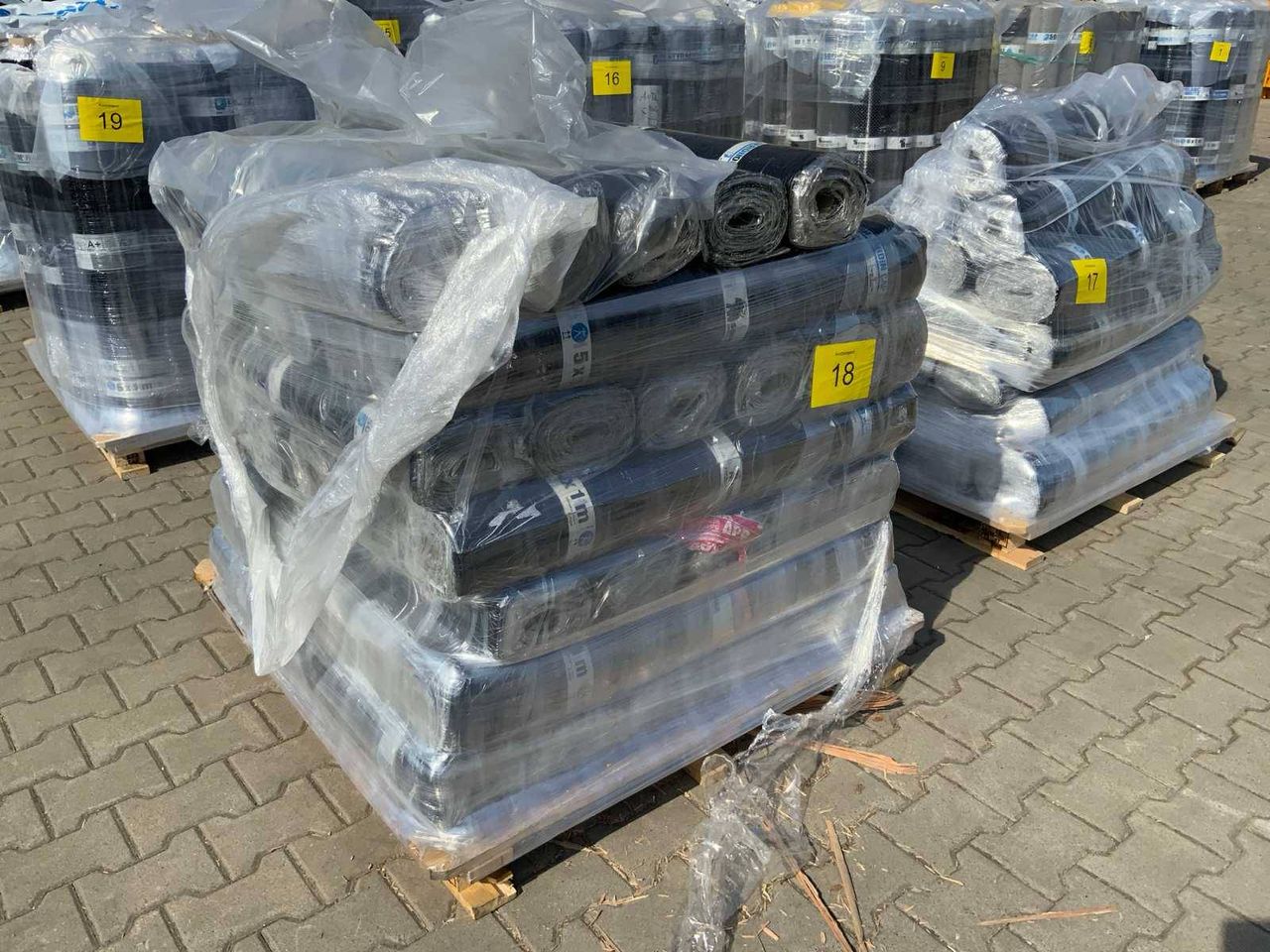 Pallet Roofing Felt New