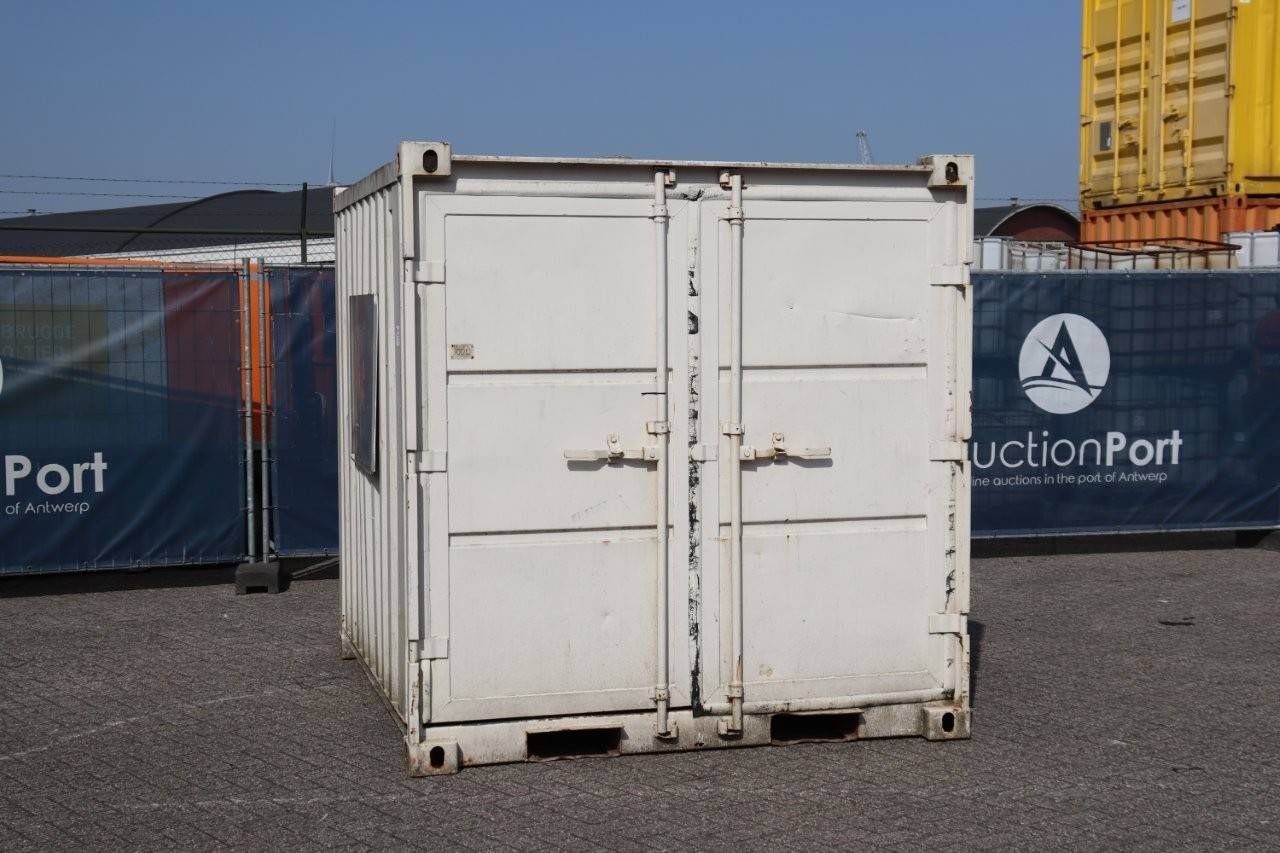 Container