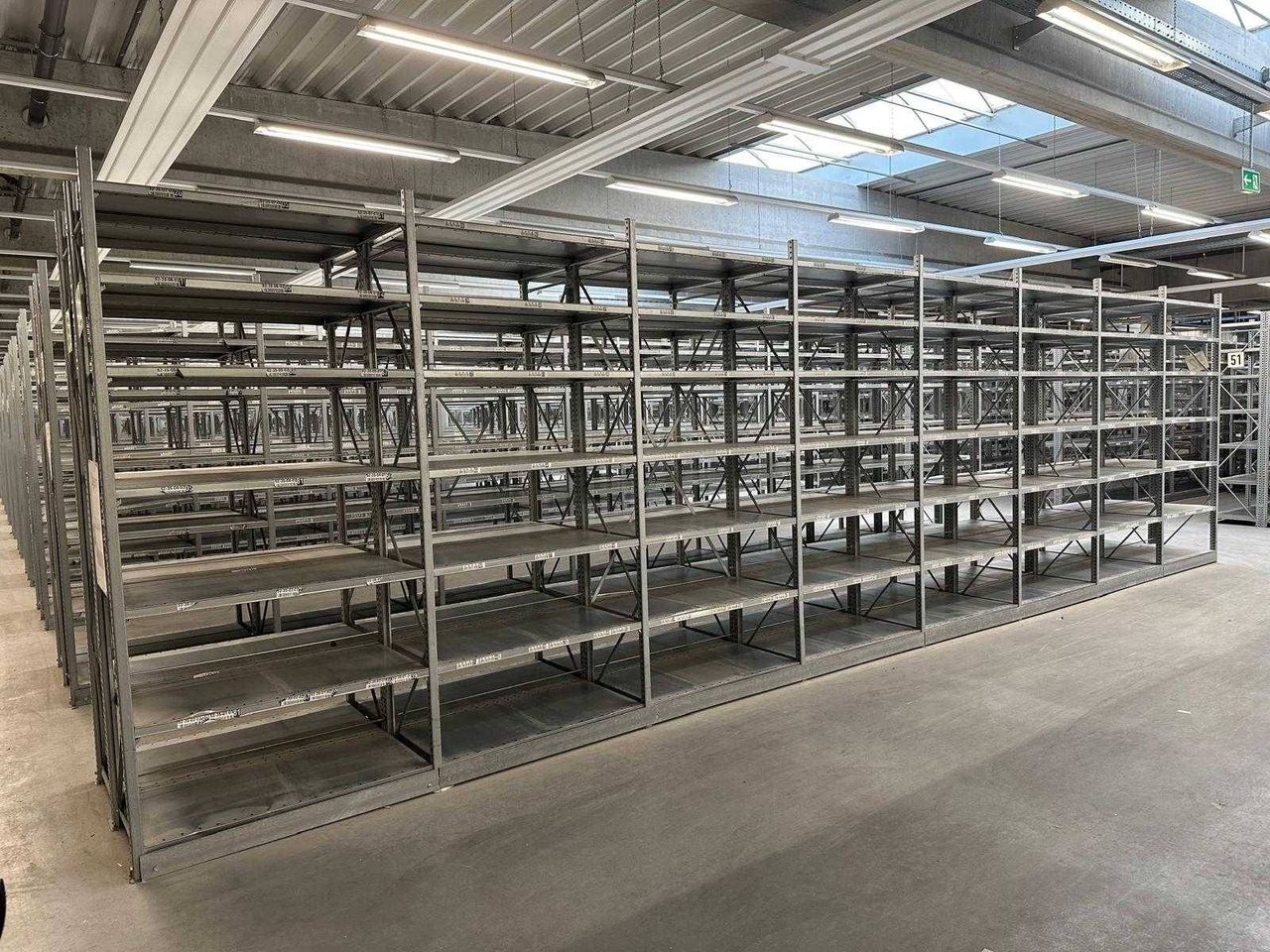 Legborstelling Stow