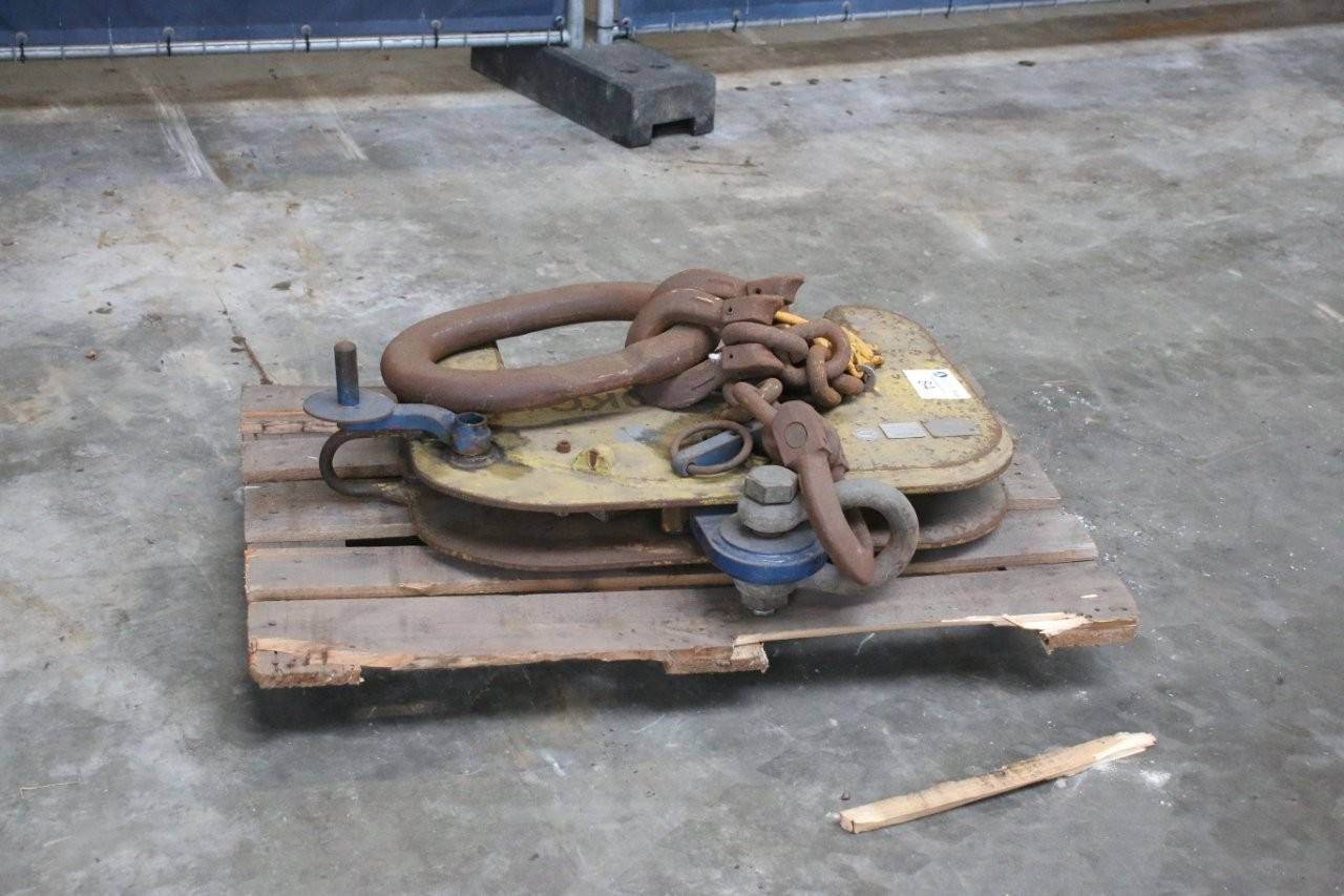 Lifting yoke 15000kg 2021
