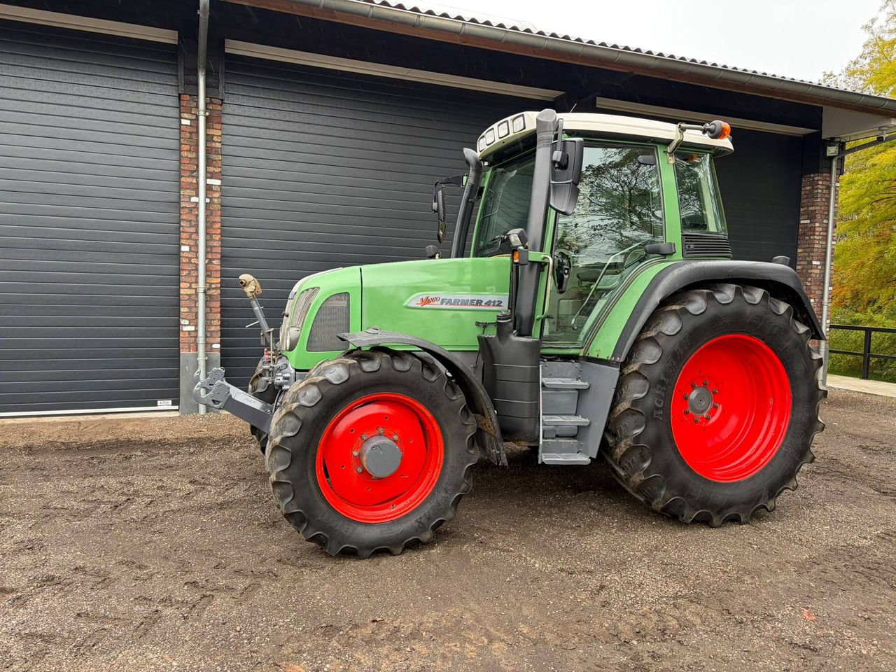 Trattore Fendt Farmer 412 Vario Diesel 88kW 2004