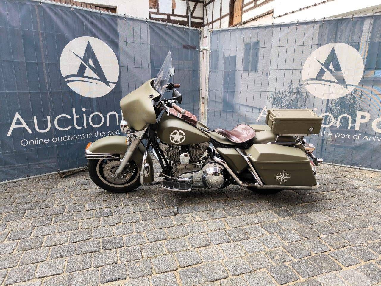 Harley Davidson FLHTC ELECTRA GLIDE CL Petrol (Margin)