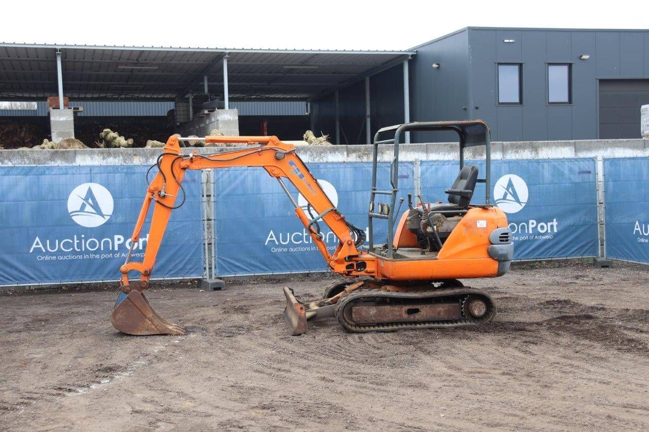 Crawler excavator Fiat-Hitachi FH22.2 Diesel 19hp 2001
