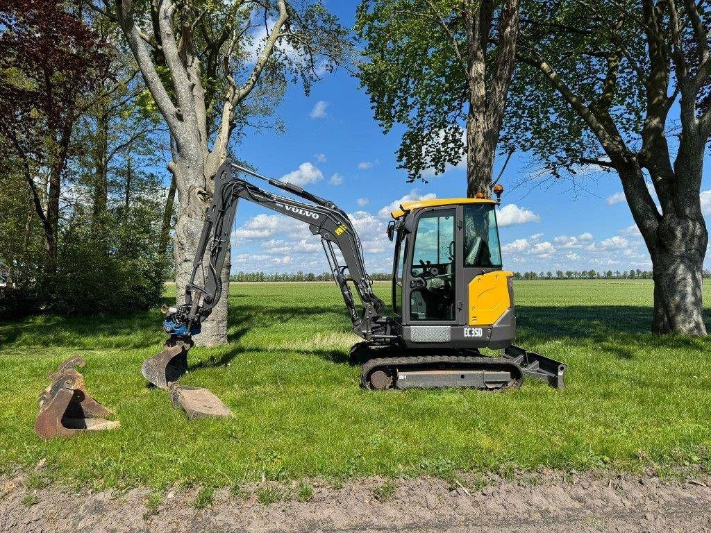 Crawler excavator Volvo EC35D Diesel
