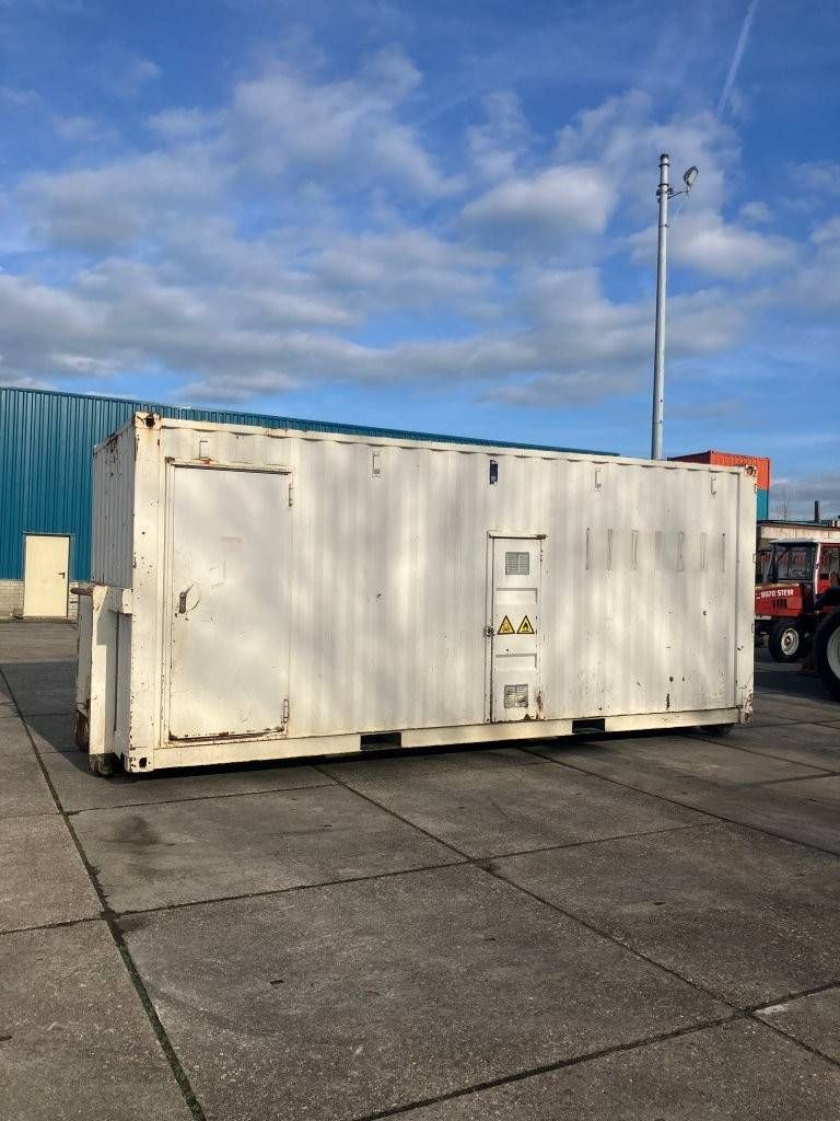 Workshop container CX01-2052 2011