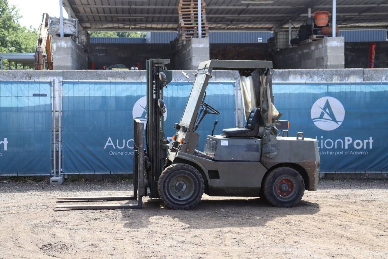 Rough-terrain forklift Still DFG 3/4106 Diesel 2720kg 4.0m 1986