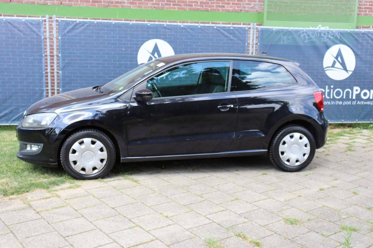 Passenger car Volkswagen POLO Diesel 90hp 2012
