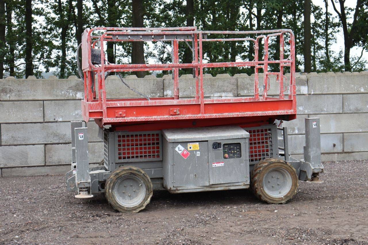 Piattaforma a forbice JLG 260MRT Diesel 570 kg 9,92 m 2006