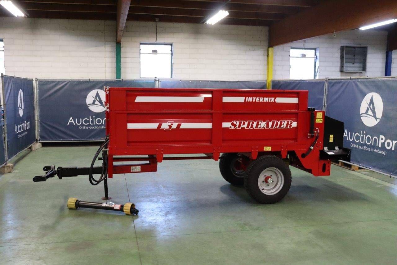Plantation Manure wagon Ozsan XGS3 New with Cardan