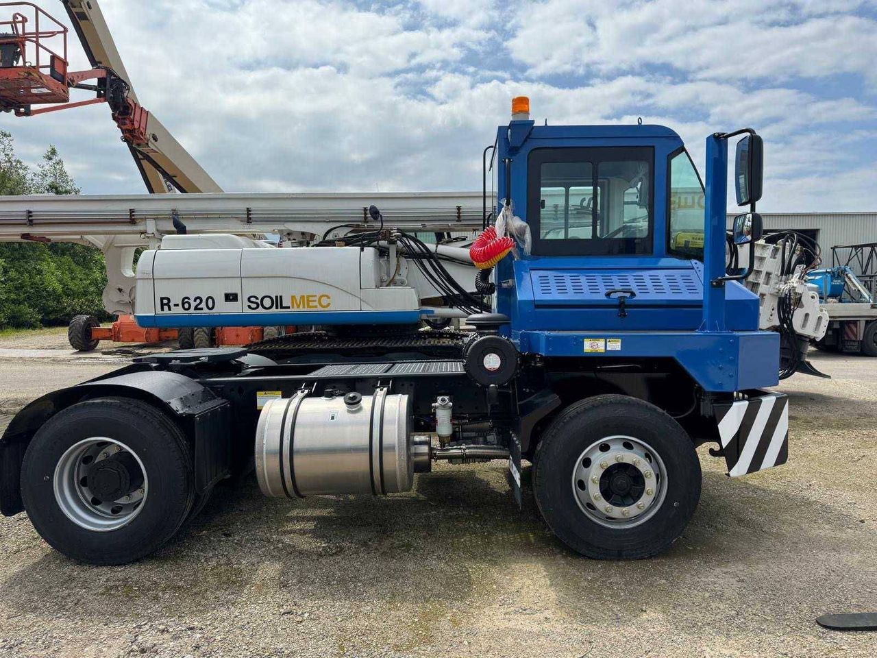 Terminal Tractor XCMG XPT70K Diesel 2024