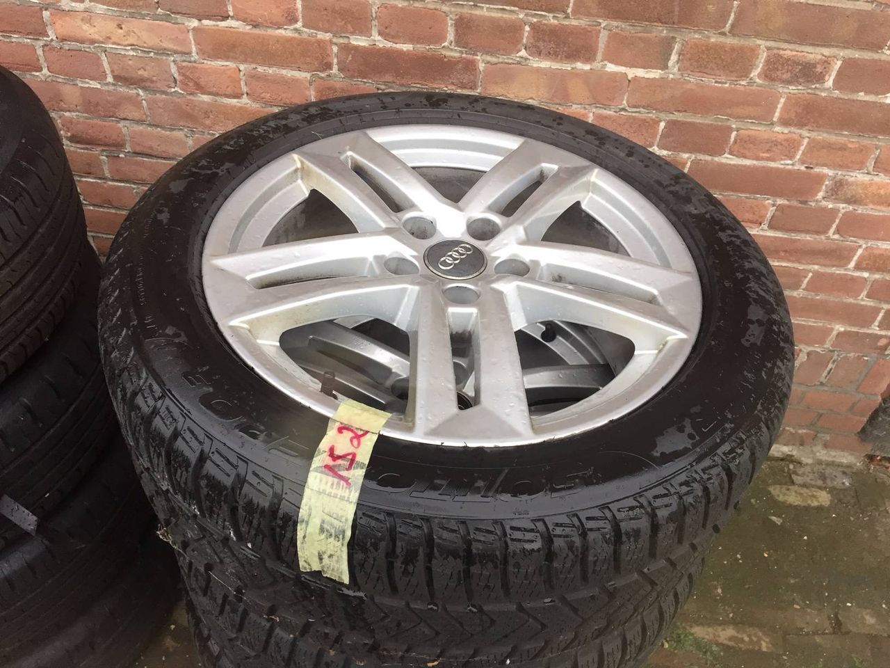 Winter tires Audi with rims (Margin)