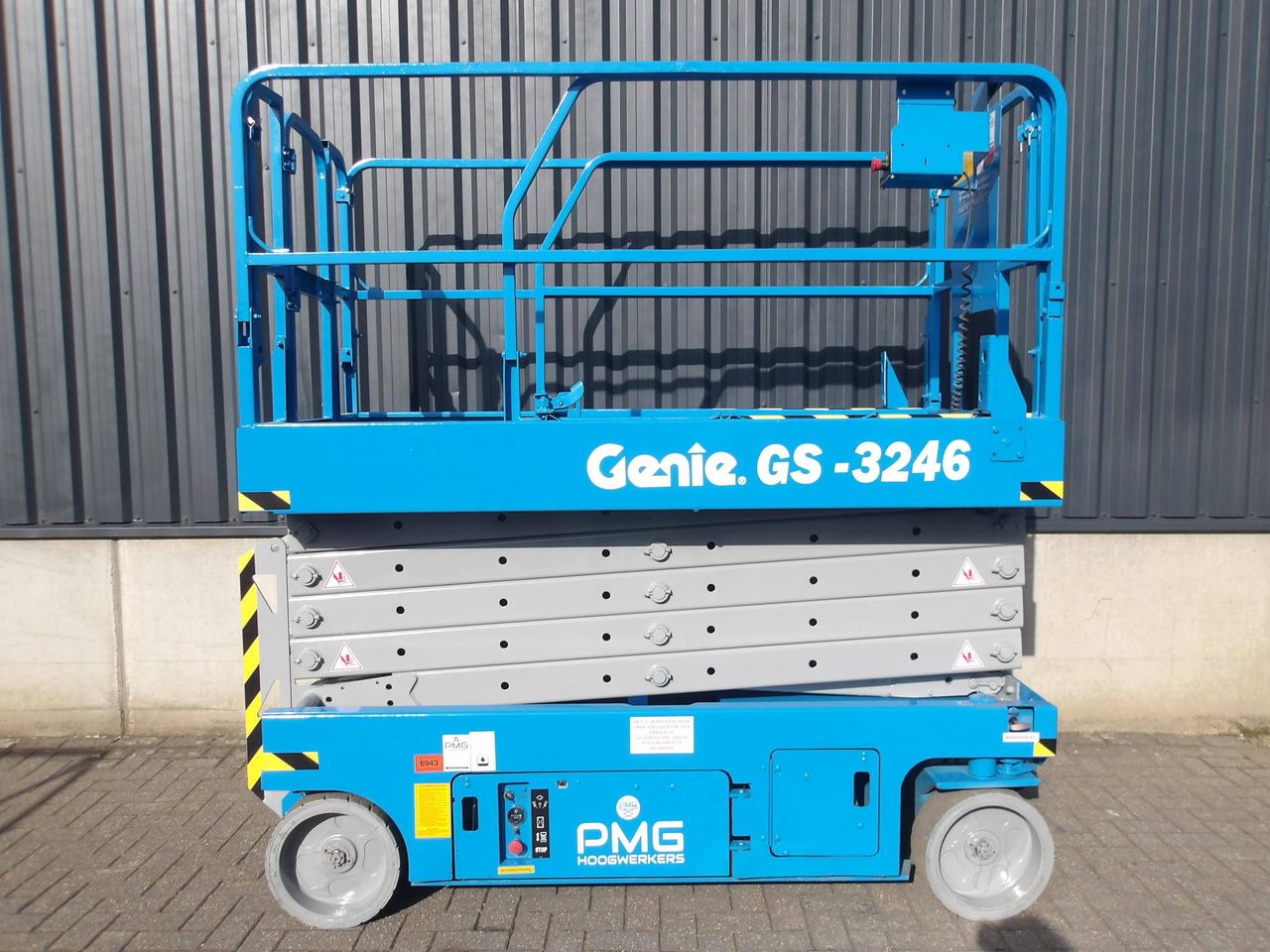 Nacelle élévatrice à ciseaux Genie GS-3246 électrique 11,75 m 2005