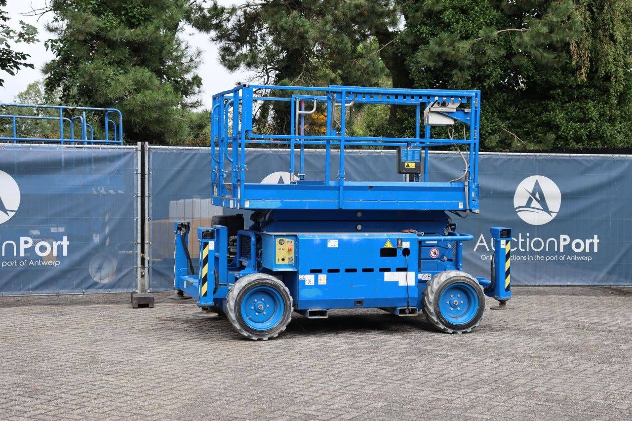 Schaarhoogwerker Skyjack SJ6832RTE Elektrisch+Diesel 454kg 11.7m 2017