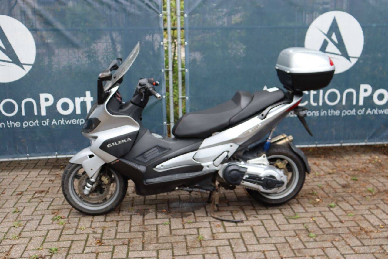 Gilera Nexus 500 Petrol Scooter 2004 (Margin)