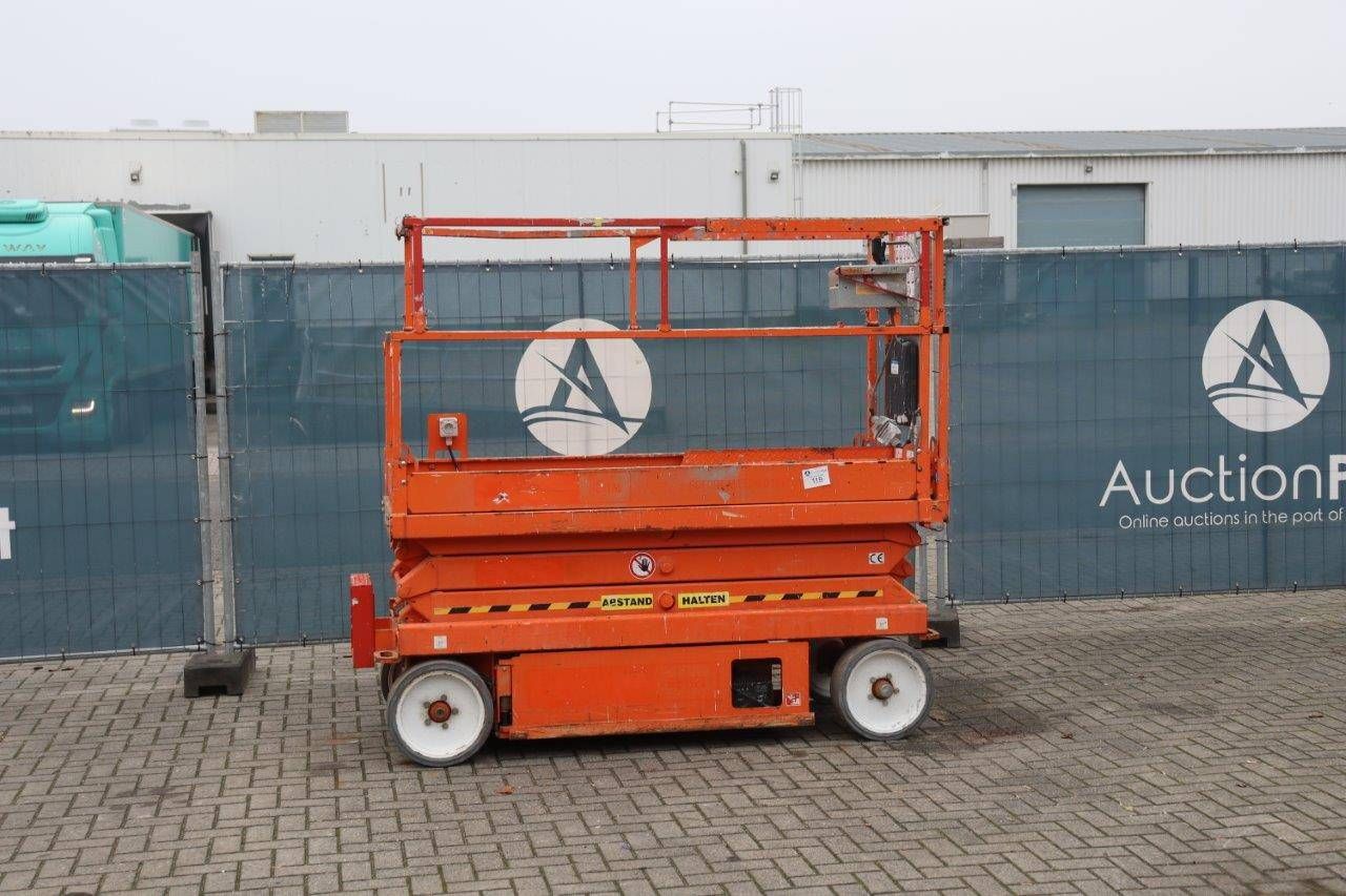 Scissor Lift Skyjack SJ III 3220 Electric 8.1m 2012
