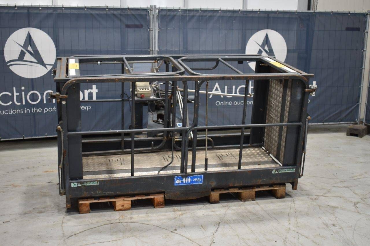 Work tray Merlo PTE.CDC 300kg