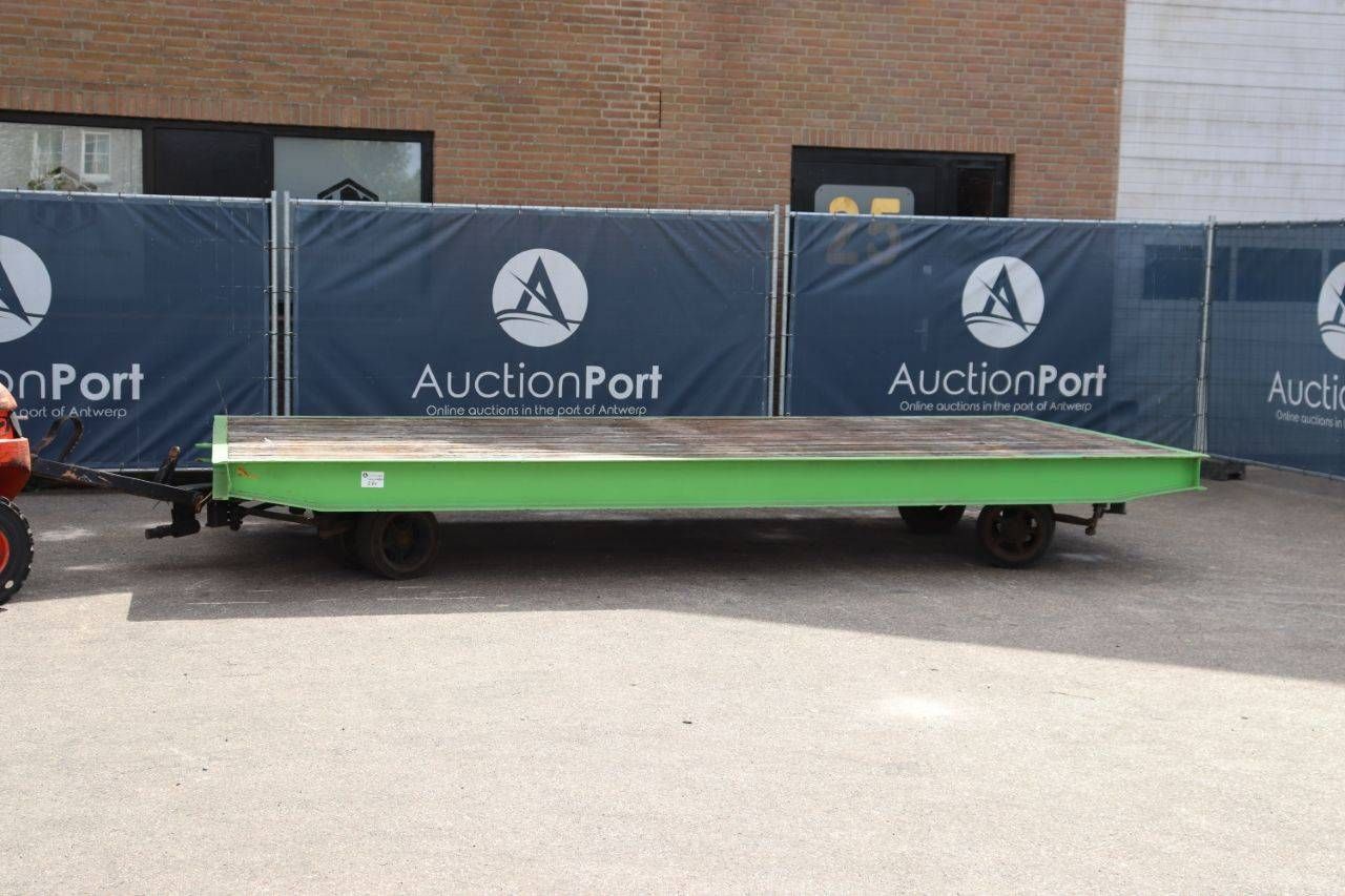 Flatbed truck