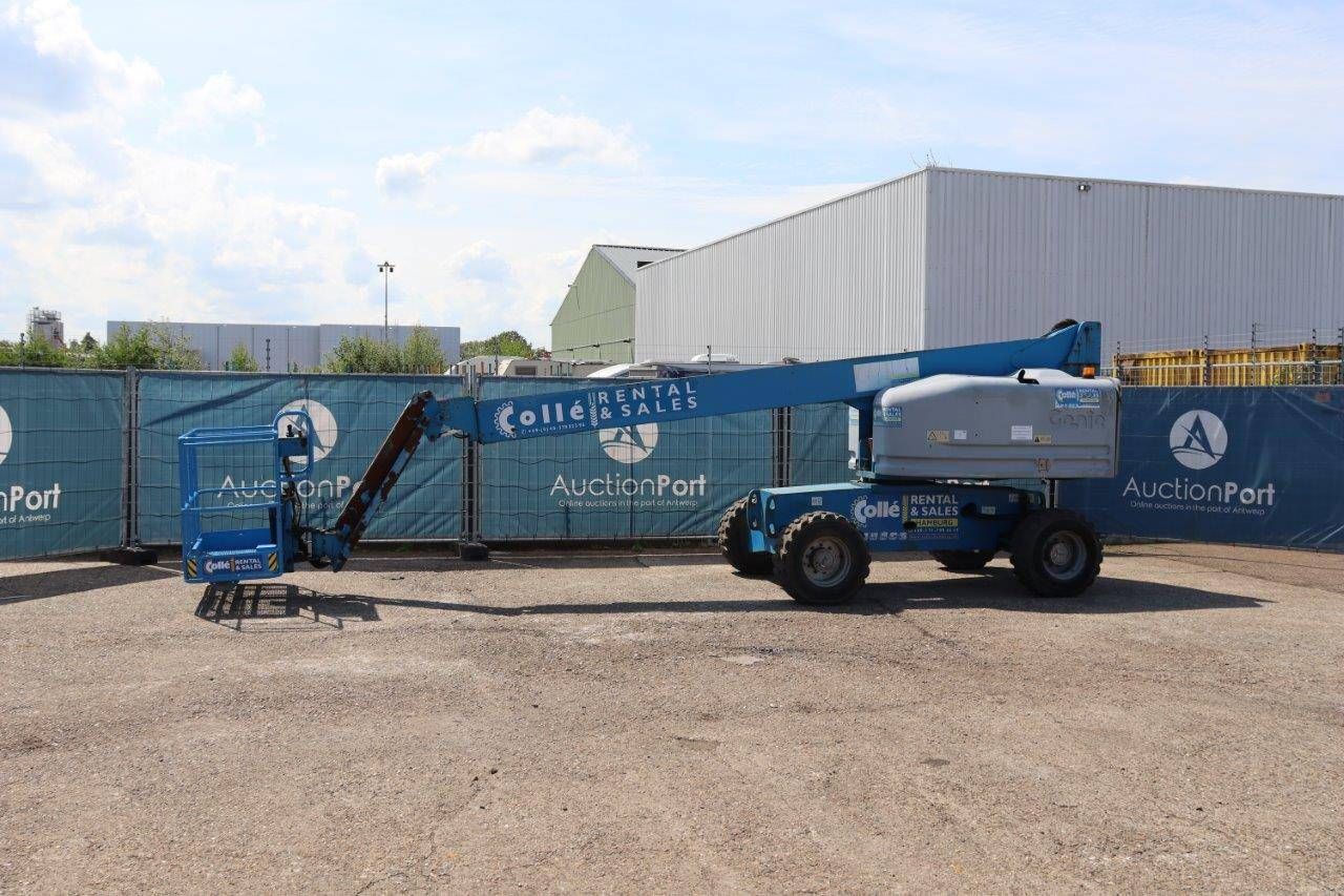 Telescopic boom lift Genie S-45 Diesel 15.7m