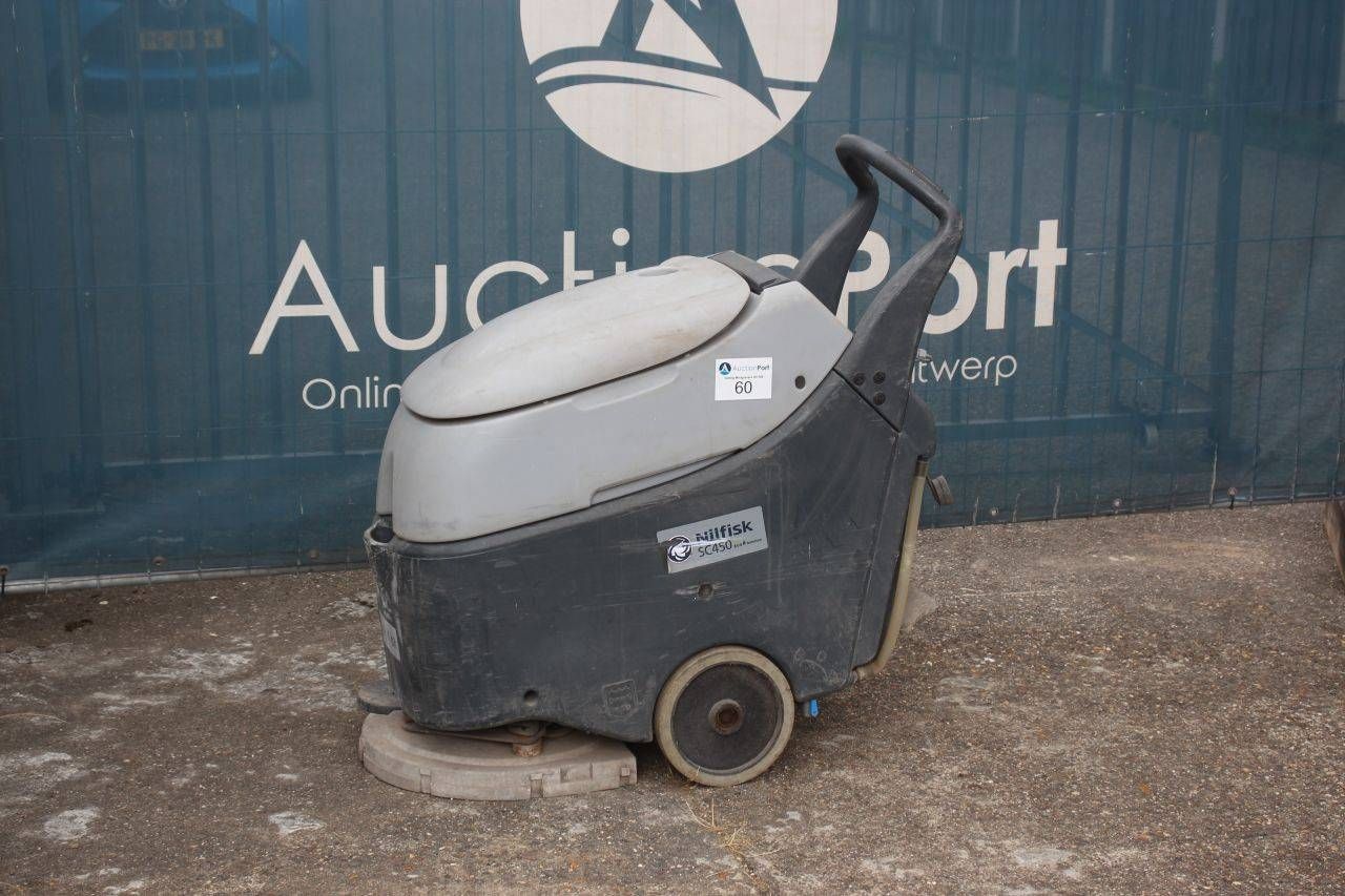 Scrubbing machine Nilfisk SC450 Electric