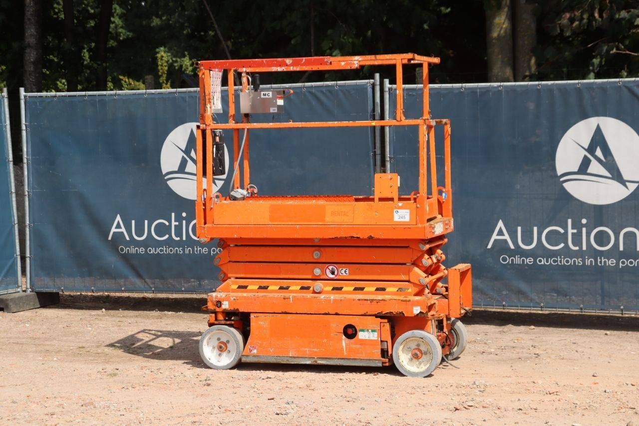 Scissor lift Skyjack SJIII 3219 Electric 7.62m 2015