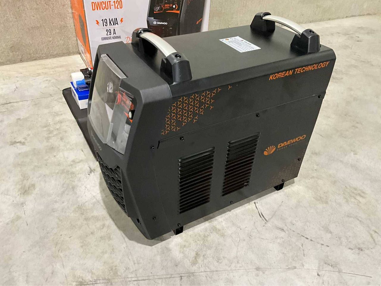 Plasma Cutting Machine Daewoo DWCUT-120 New