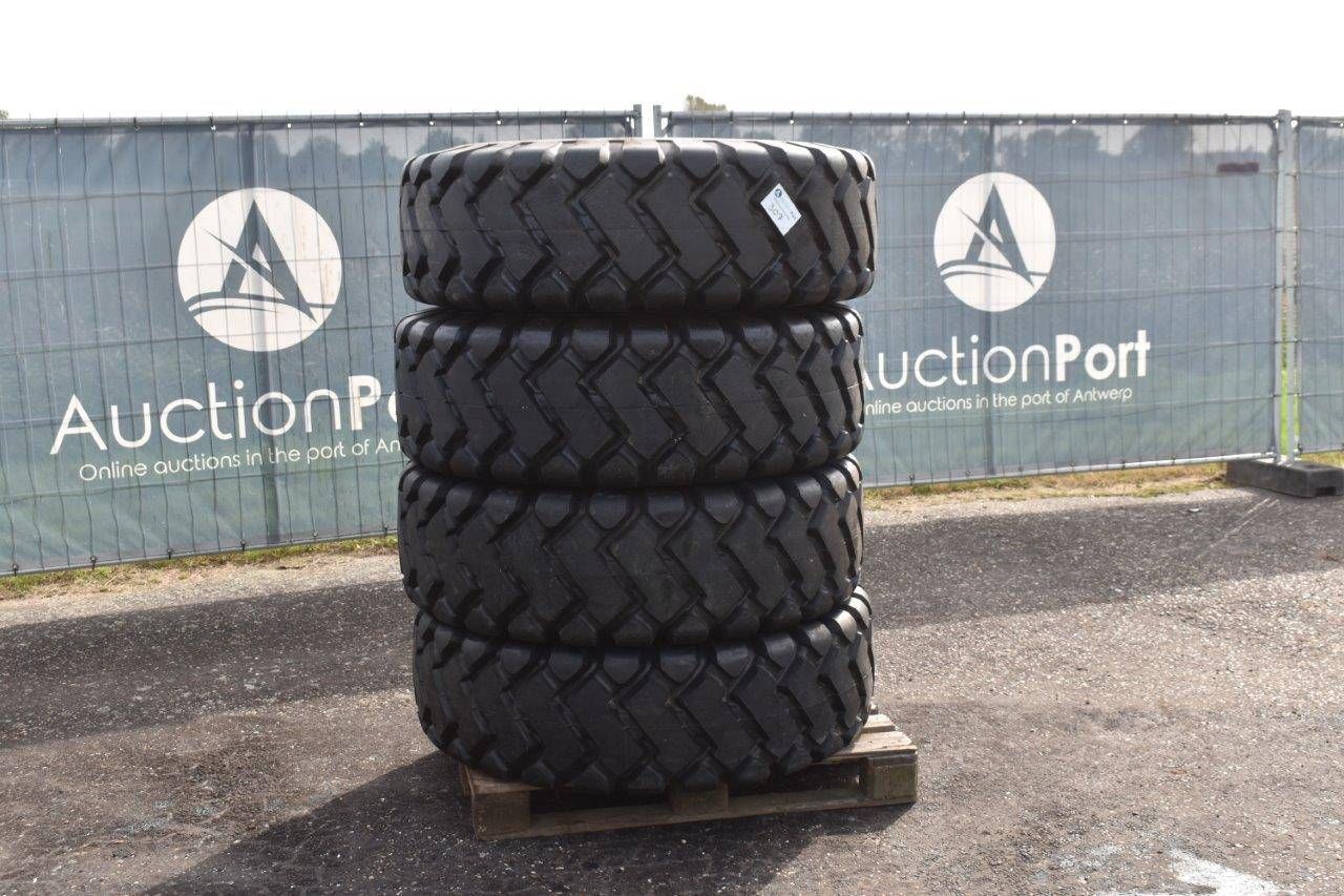 Set of tires