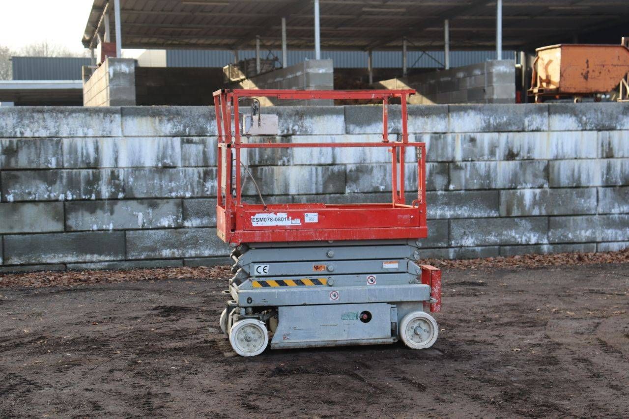 Skyjack SJ III Scissor Lift - 3219 Electric
