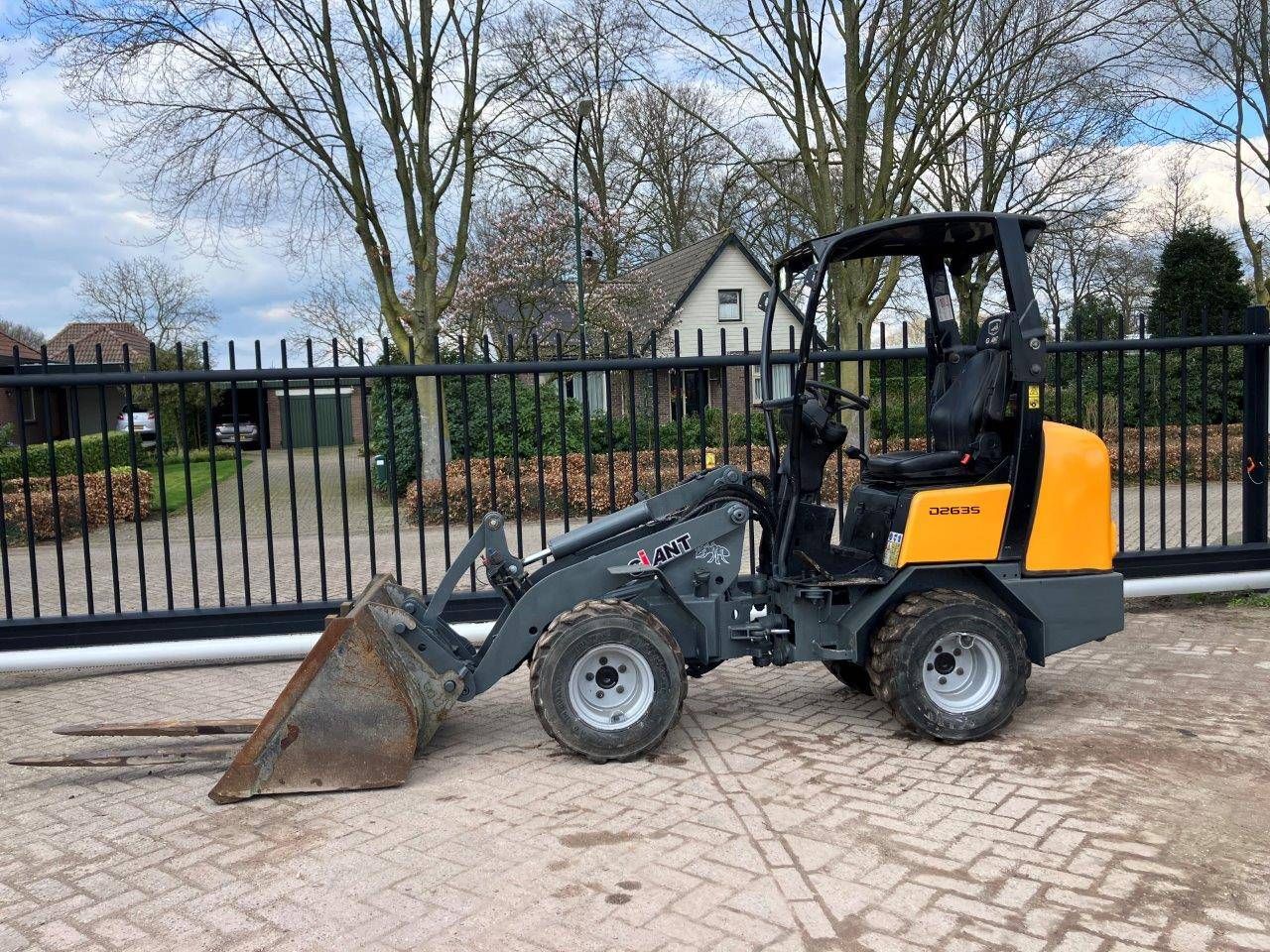 Shovel Giant D263SW X-TRA Diesel