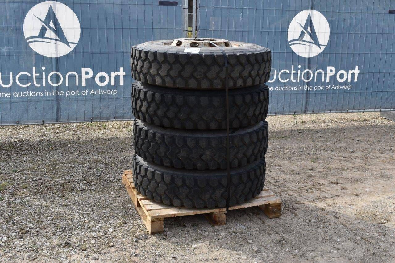 Tires Bridgestone 11.00R20 4 Pieces