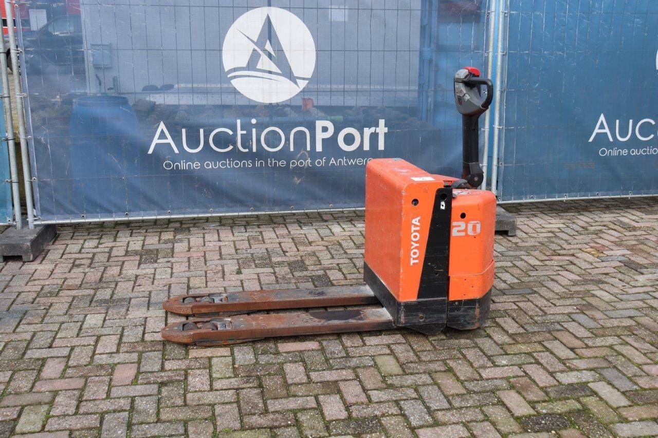 Pallet truck Toyota 7PM20 Electric 2000kg