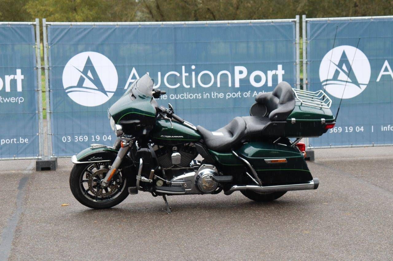 Motorcycle Harley-Davidson Ultra Classic Petrol 2015