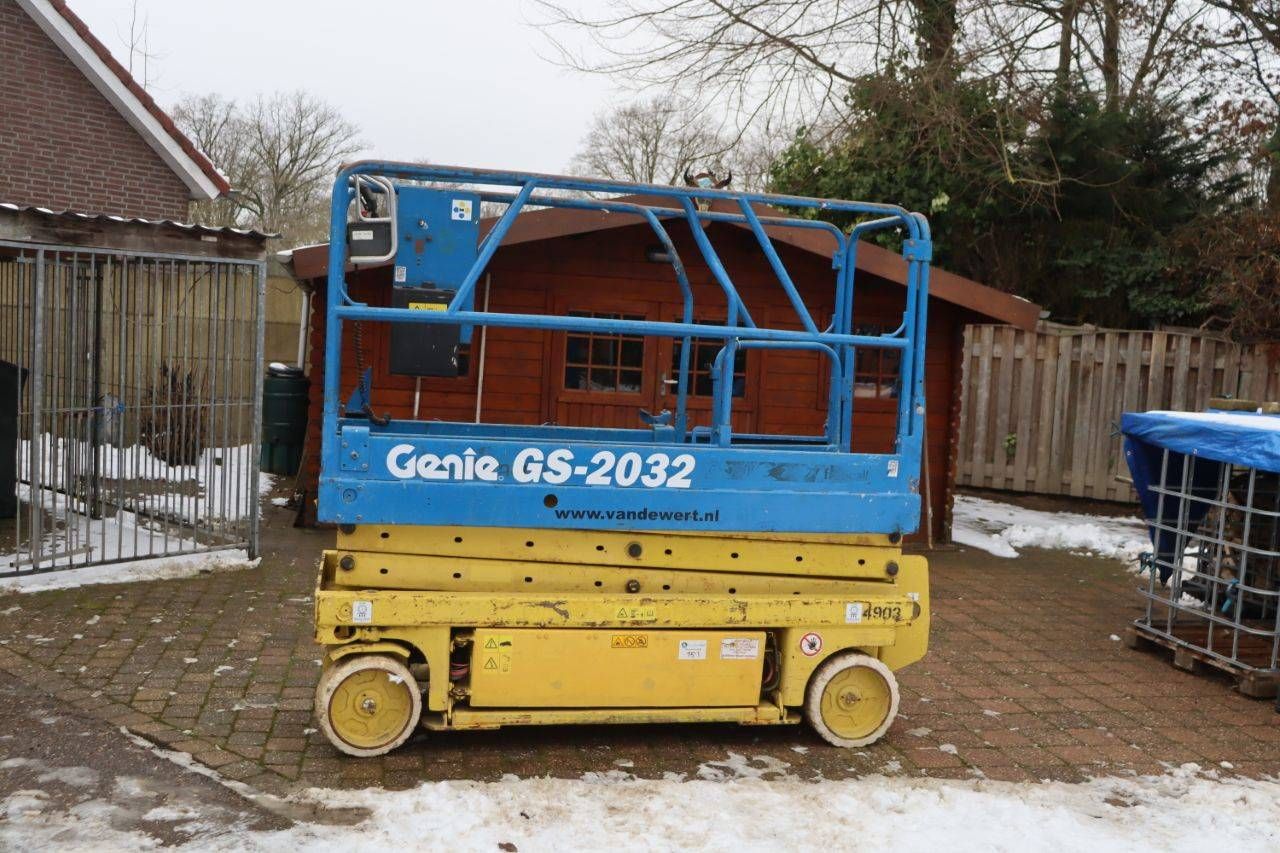 Genie GS-2032 Electric Scissor Lift 8.1m 1999
