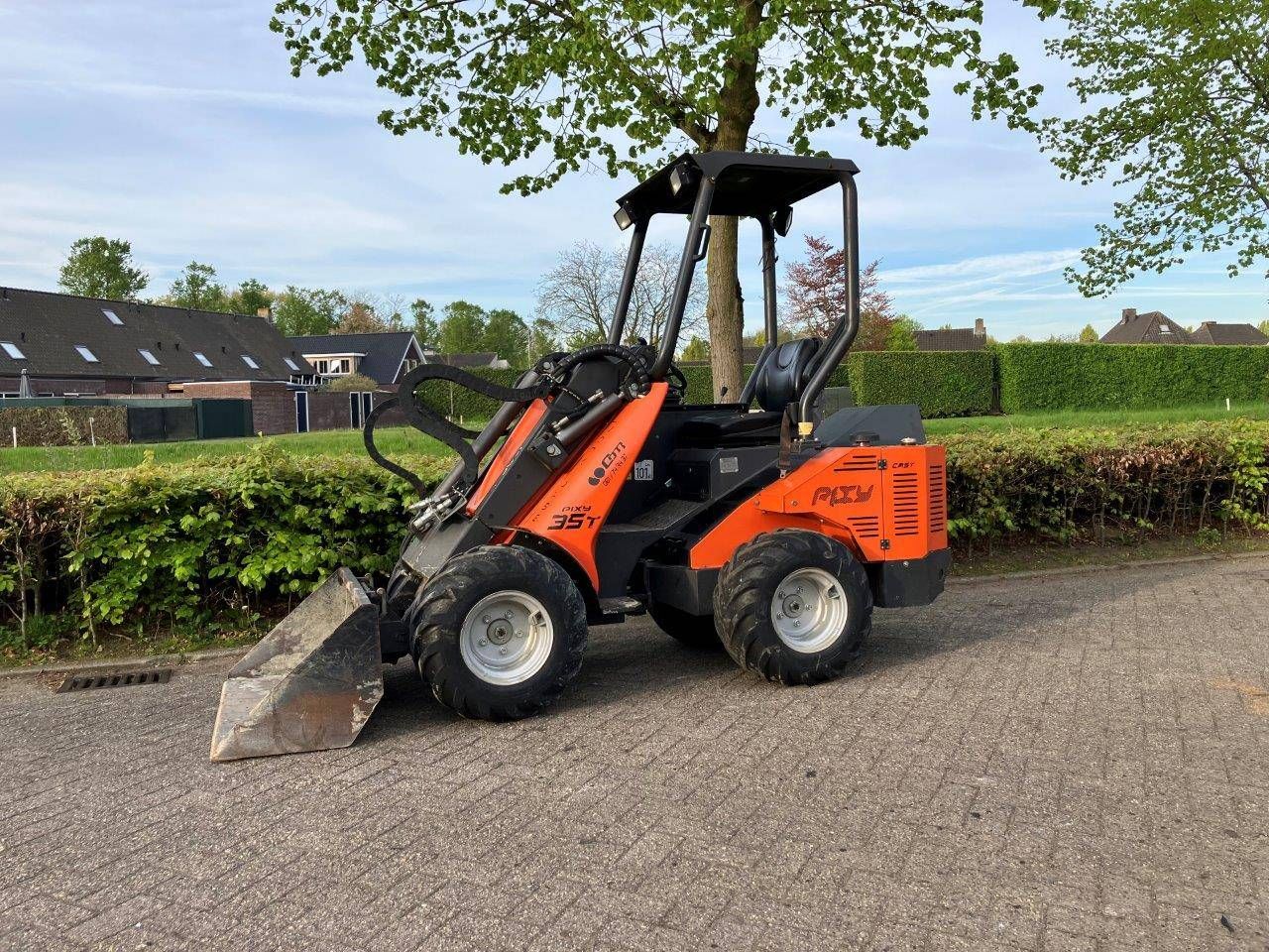 Mini shovel Cast Pixy 35T Diesel