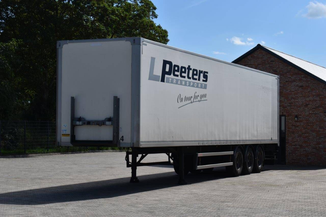 Closed Semitrailer Groenewegen DRO-16-27 2011