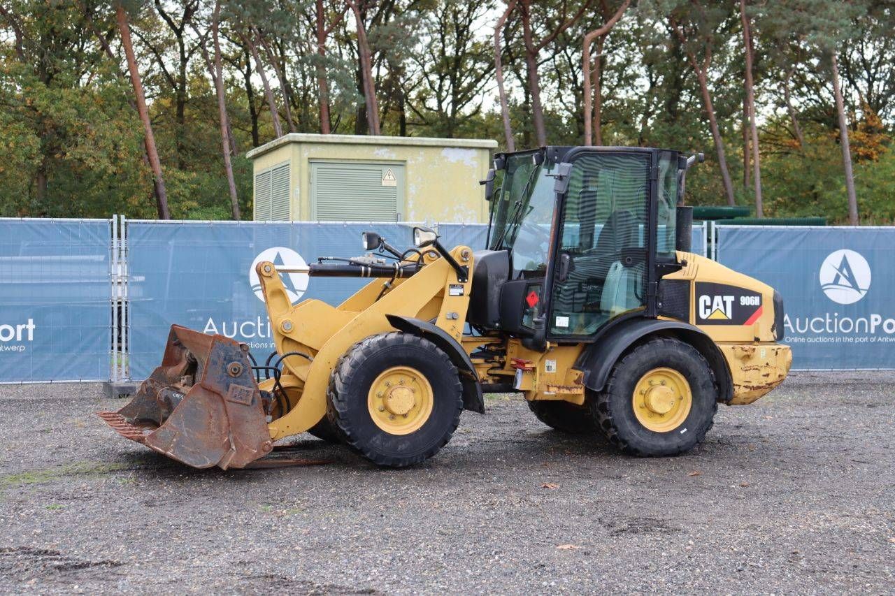 Wheel loader Caterpillar 906H Diesel 55kW 2011