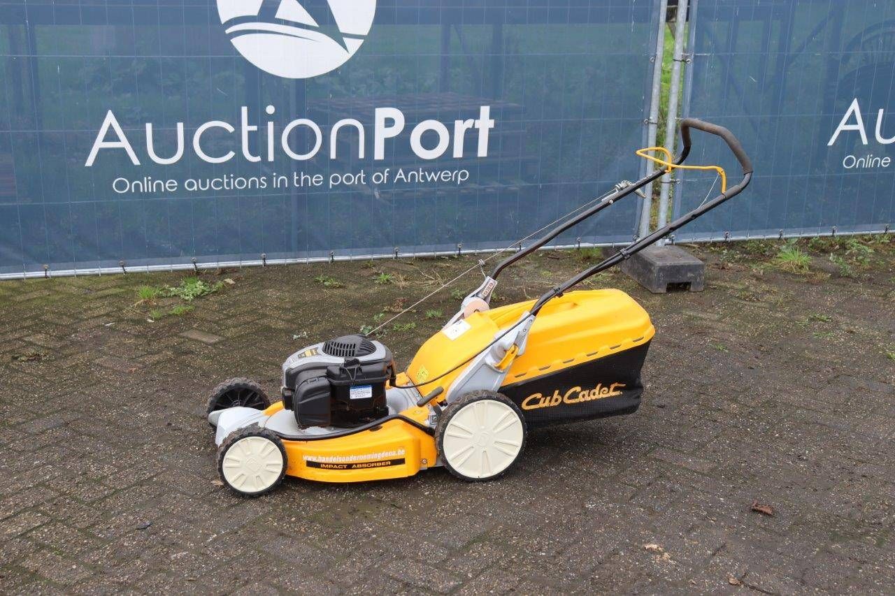 Lawn mower Cub Cadet CC46SPB Petrol 2.1kW 2012 (Margin) New