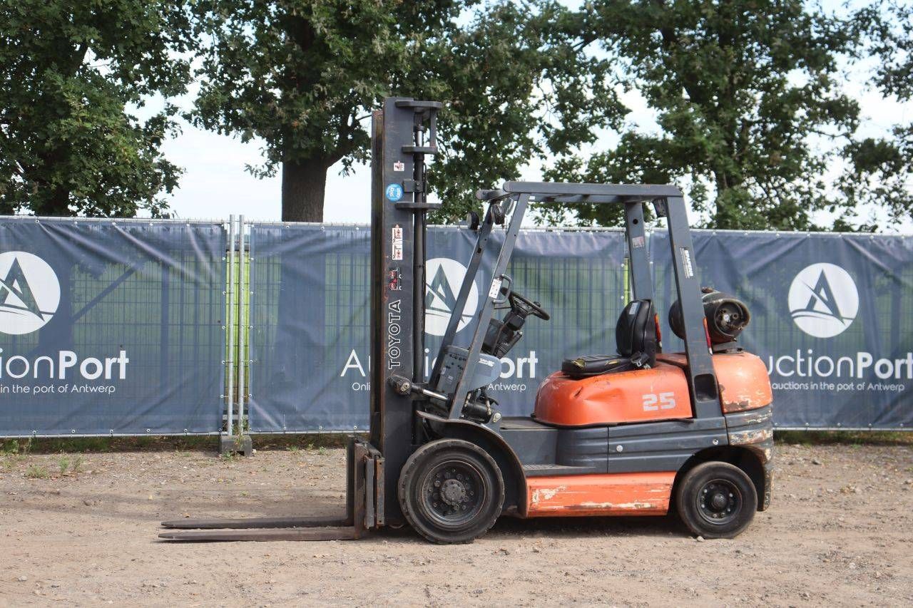 Forklift Toyota 42-6FGF25 LPG 2500kg 4.0m 1998