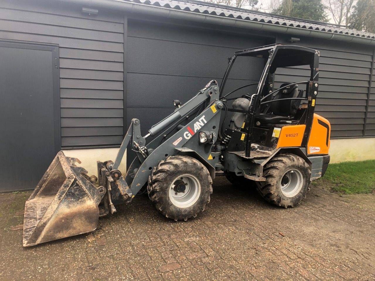 Wheel loader Giant V452T Diesel 45hp 2012