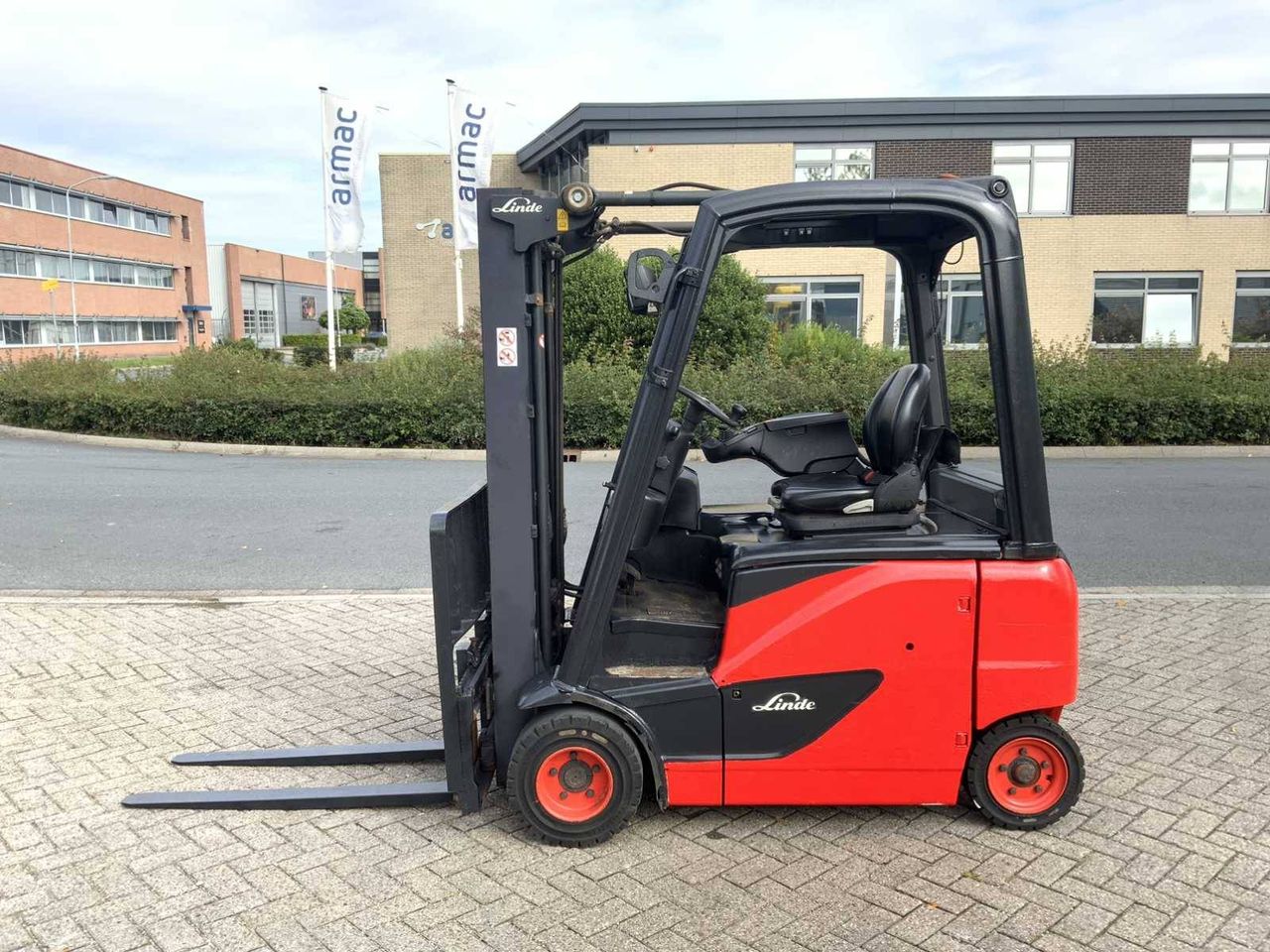 Forklift Linde E18PH-02 Electric 1800kg 4.55m 2016