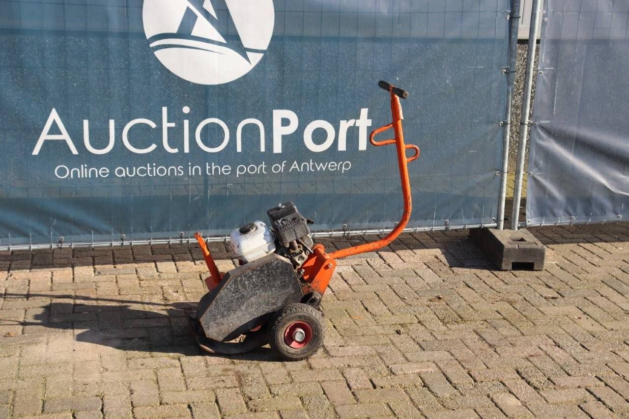 Vibrating plate Honda Petrol