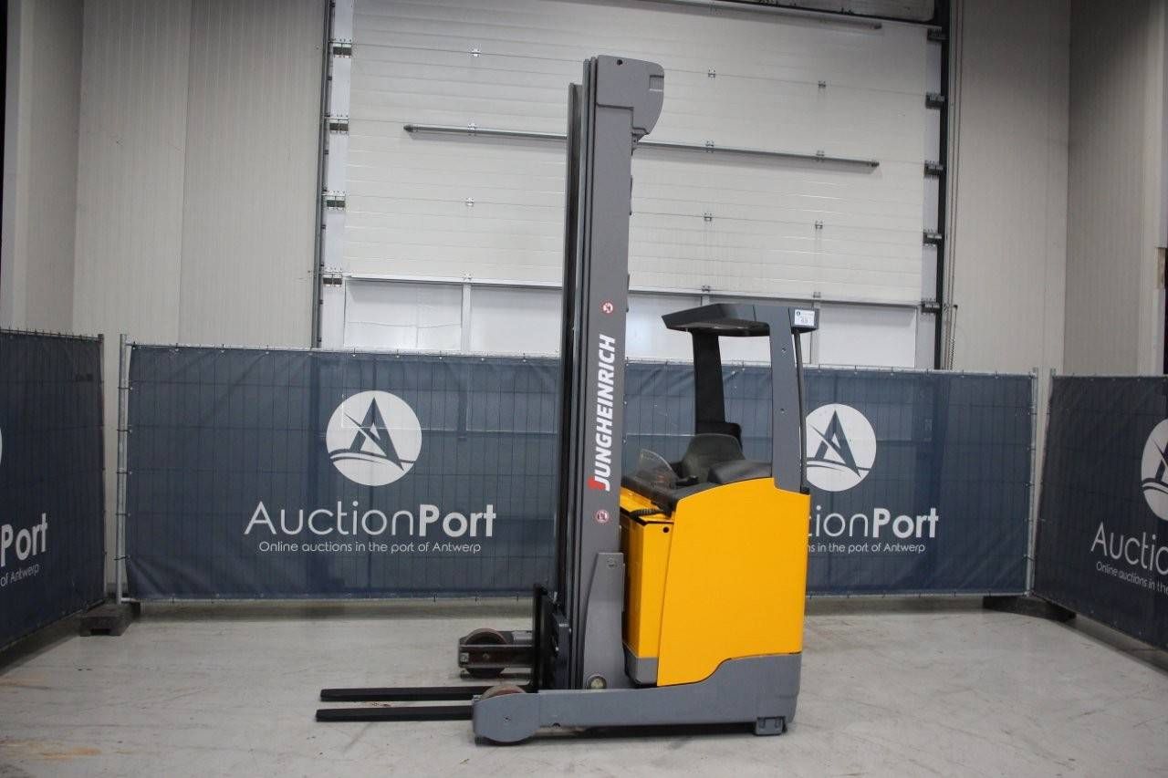 Reach truck Jungheinrich ETV 214 1400kg 8.72m Electric