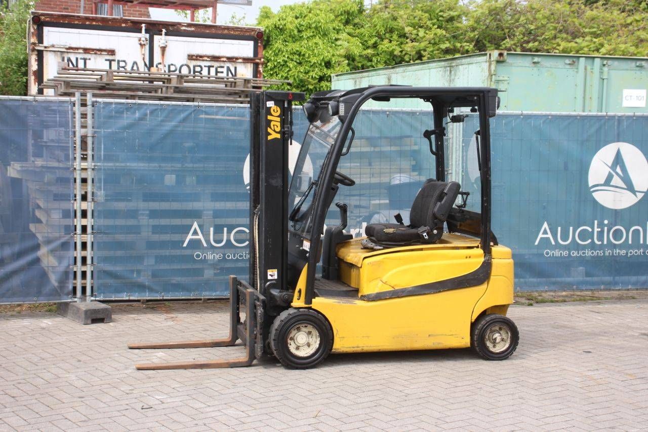 Forklift Yale ERP20VF Electric 1930kg 4.6m 2015