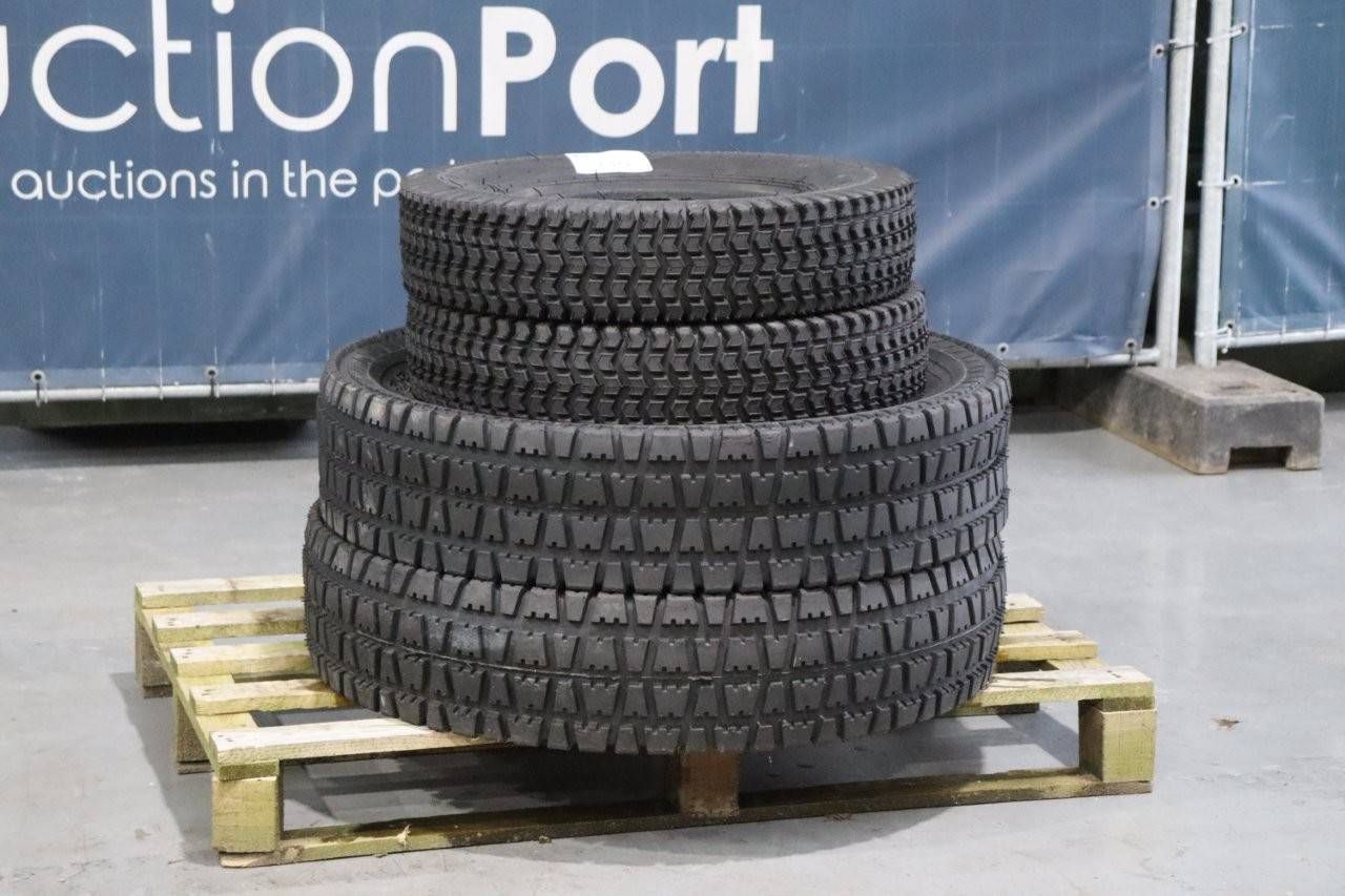 Party Tires Hobby 7.00x14 8.3x22