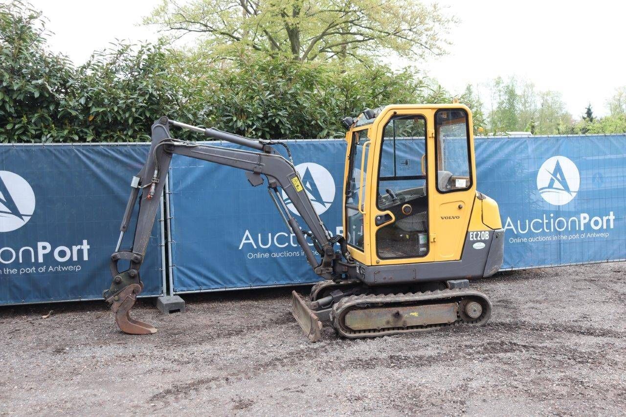 Mini digger Volvo EC20BXTV Diesel 15hp 2009