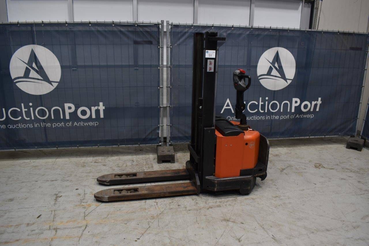 Stacker BT SWE120L Electric 1200kg