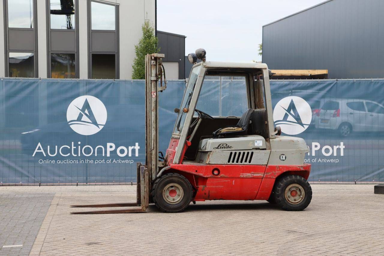Linde H30D Diesel-Gabelstapler 3000 kg 4,0 m 1984