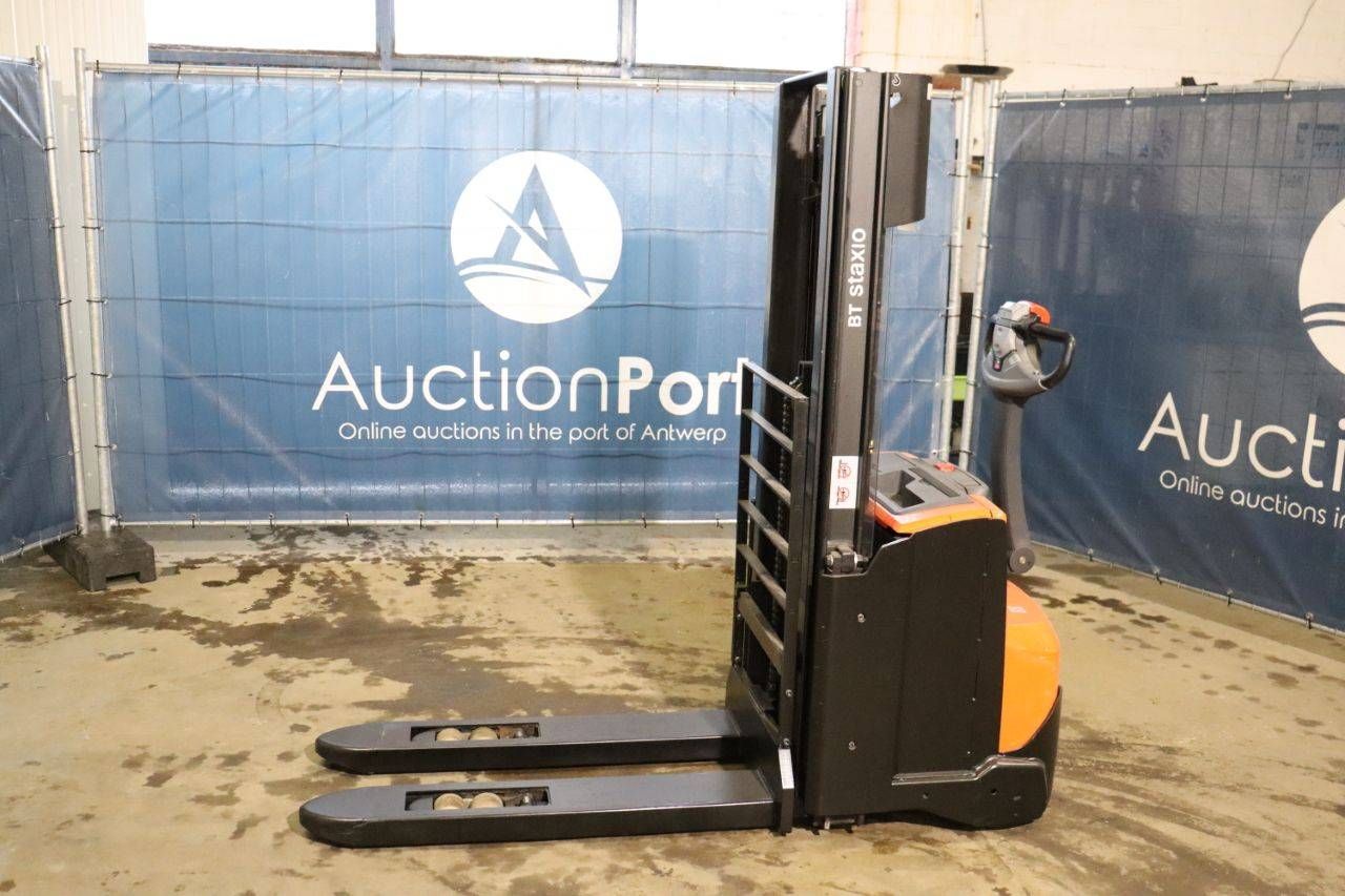 Toyota BT SWE140L Electric Stacker 1400kg 2.65m 2015