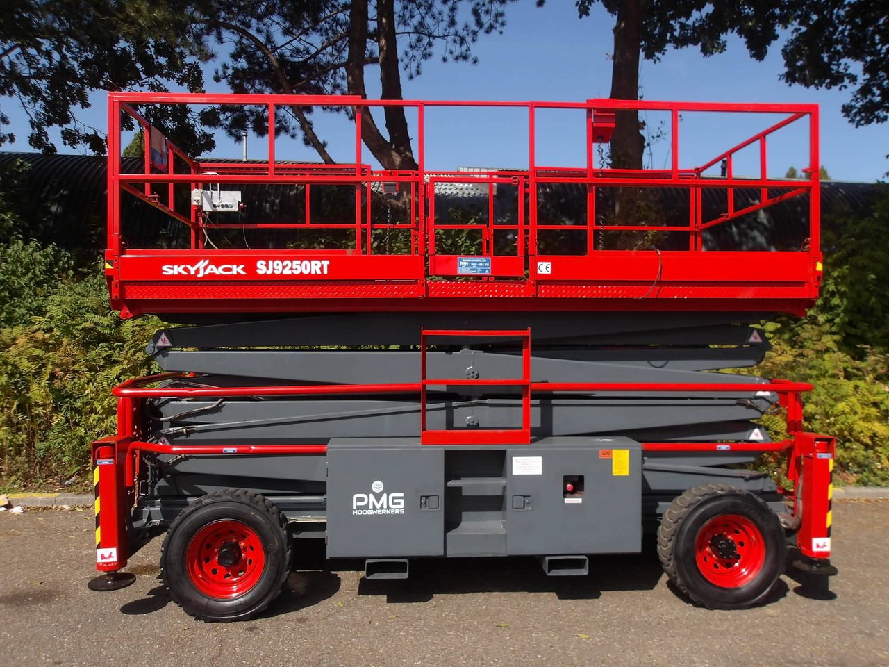 Scissor Lift SkyJack SJ9250RT Diesel 17.24m 2015