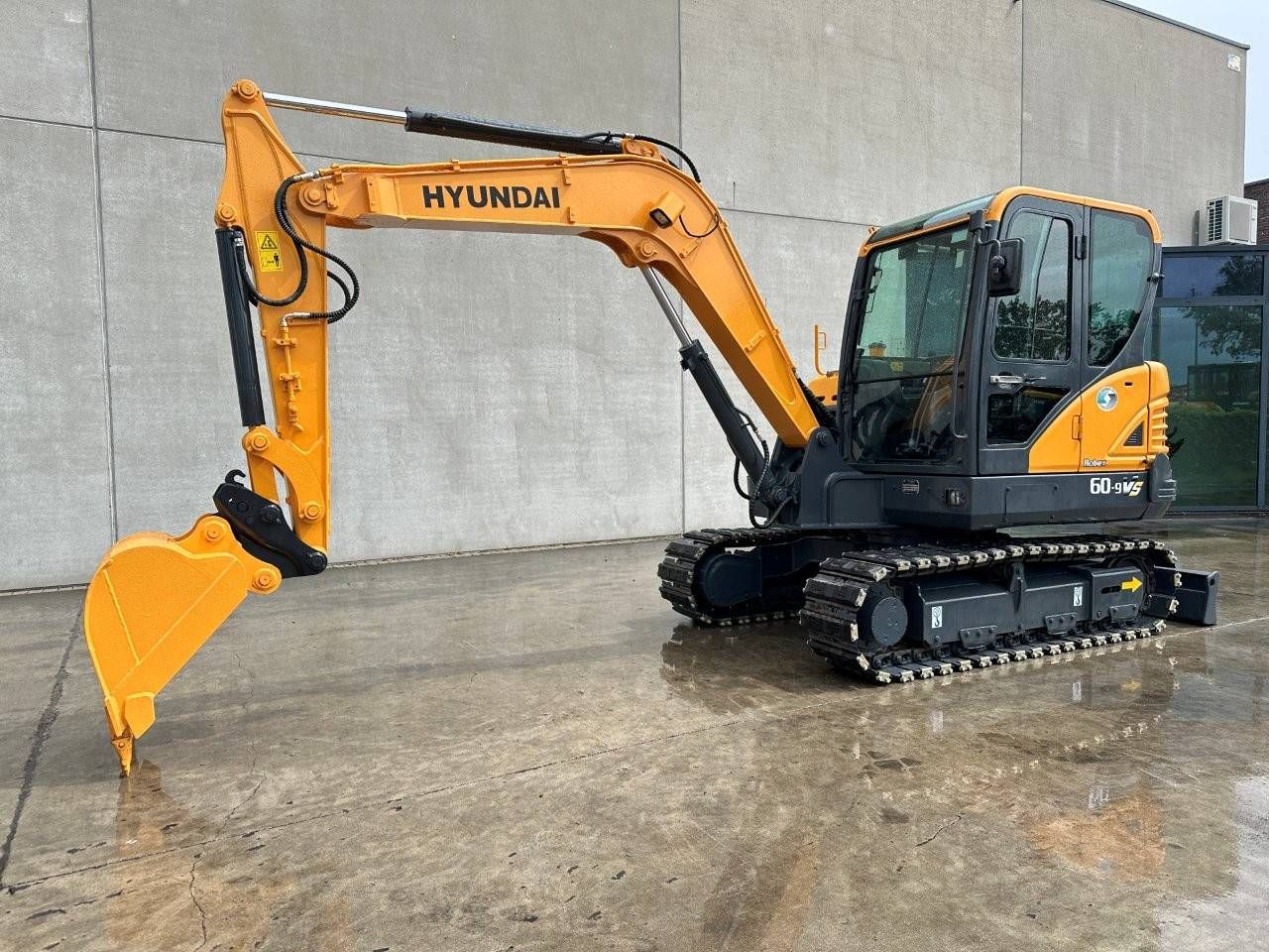 Hyundai R60VS Diesel-Midi-Bagger, Baujahr 2016